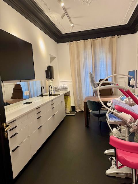 Second consultation room